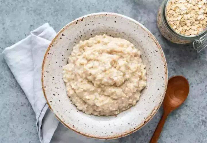 Ağda, ip ve cımbızı unutun! Bir kaşıkla tüyleri yok edin - Resim: 32